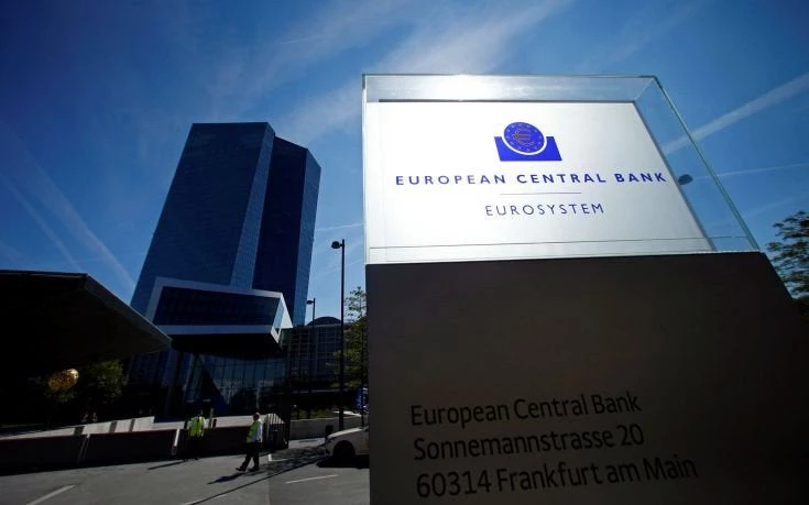 Bloomberg: H μείωση του ELA αντικατοπτρίζει τη βελτίωση της ρευστότητας των ελληνικών τραπεζών
